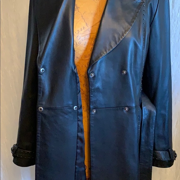 Vakko Sport Leather Coat - Picture 10 of 11